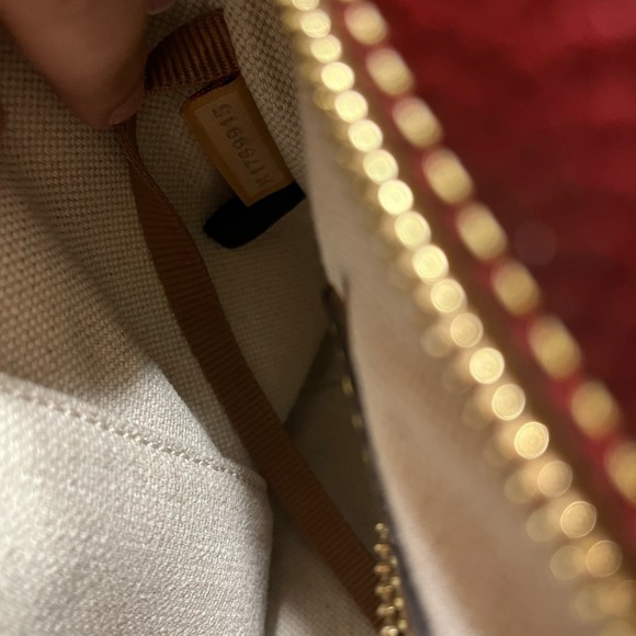 Dooney & Bourke Handbag, Pebble Grain Tote w/Wristlet Wallet, leather, red - Picture 10 of 16